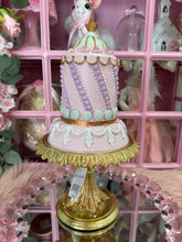 Load image into Gallery viewer, Spring Purple Cake