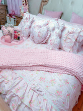 Load image into Gallery viewer, Pink Chunky Throw Blanket
