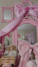 Load and play video in Gallery viewer, COQUETTE - Vintage Shabby Chic Bow
